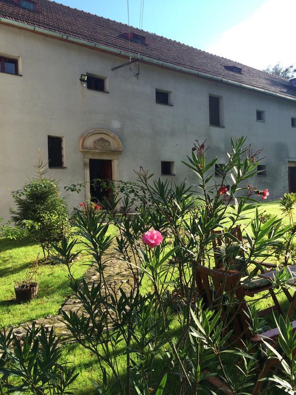 Zamek W Dziegielowie Exterior foto